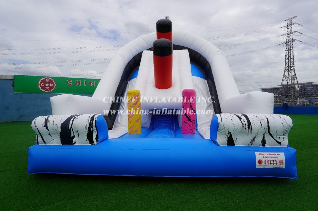 T8-1357 Titanic Ship Inflatable Dry Slide