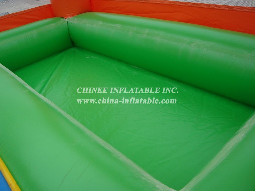 T2-2595 Crayon Inflatable Bouncers