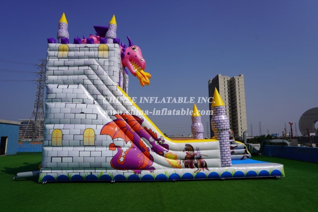 T8-1517 Dragon Castle Inflatable Giant Slide