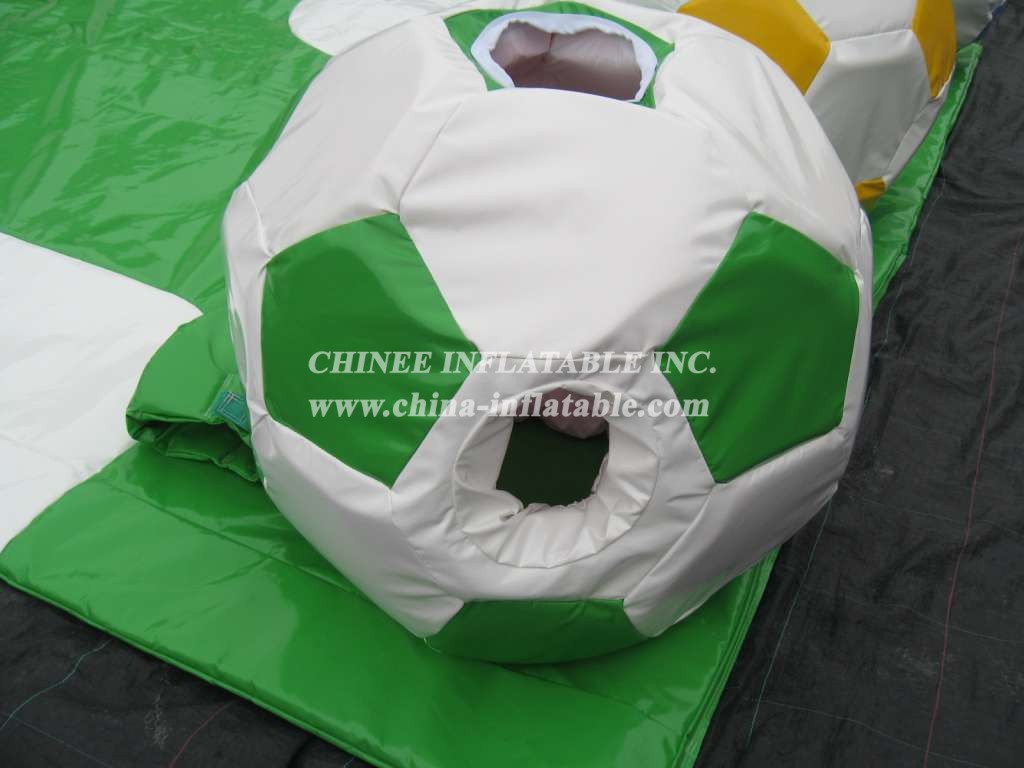 SS1-5 Adult Football Sumo Set 4 Suits 1 Mat