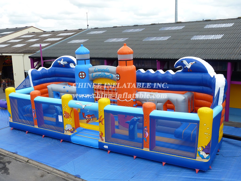 T6-702 Undersea World Inflatable Funcity