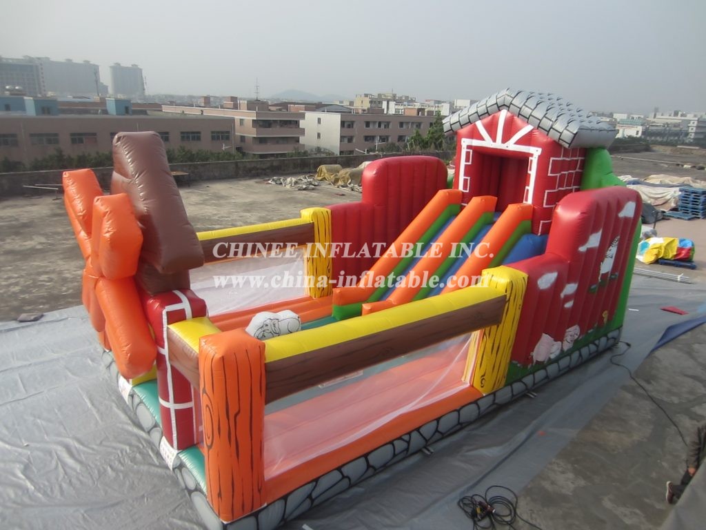 T8-2500 Farm And House Themed Giant Inflatable Slide