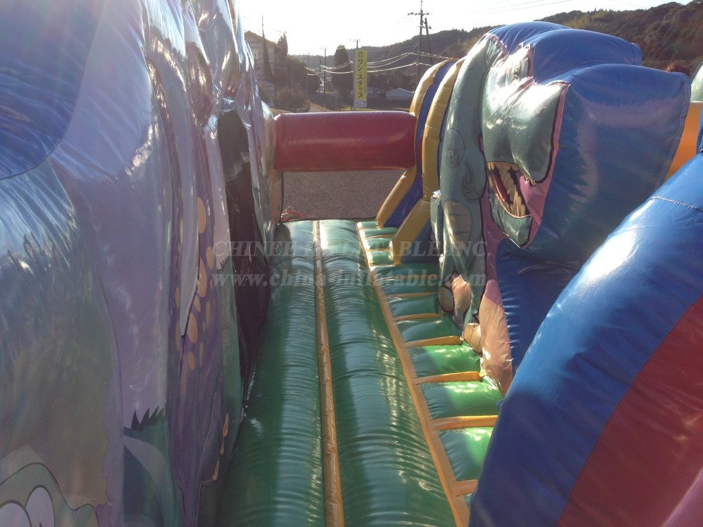 T2-4728 Dinoland Inflatable Combo