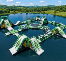 S665 Ben 10 Themenpark aufblasbar mit Wasser