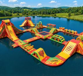S776 Drachenmotiv Aufblasbarer Wasserpark