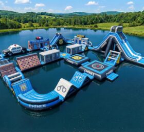 S816 Polizei­station Thema Aufblasbarer Wasserpark