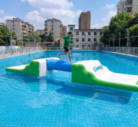 T10-632 Aufblasbares Wasserspiel - Balancespiel